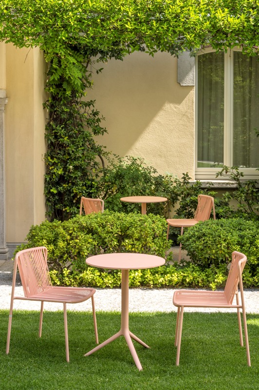 Chic Gardens magazine: Ontdek deze trendy terrasaccessoires in vrolijke pastels!