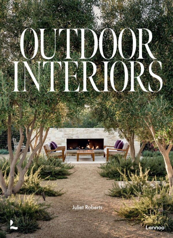 2023_outdoor interiors_Juliet Roberts_978940148825_ chicgardens.be_outdoor living platform